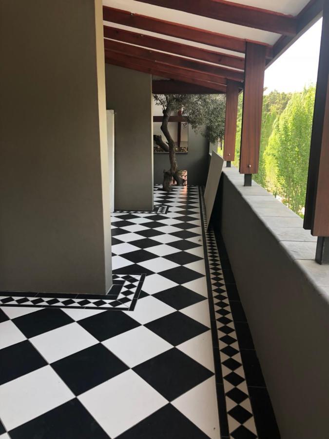 Bella Blue Guesthouse Bloemfontein Extérieur photo