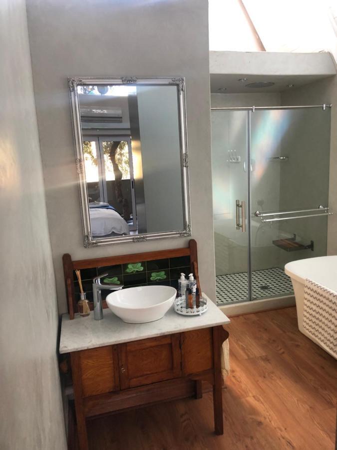 Bella Blue Guesthouse Bloemfontein Extérieur photo